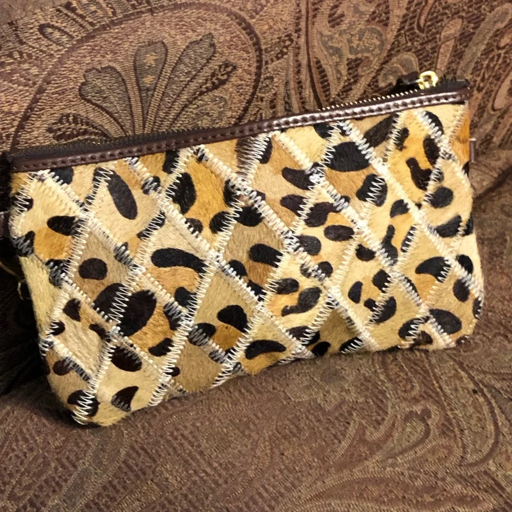 Leopard-Print Wristlet Clutch in Brown and Black